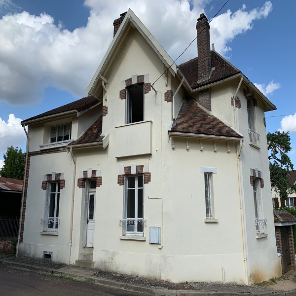 Offres de vente Maison de village Arces-Dilo 89320